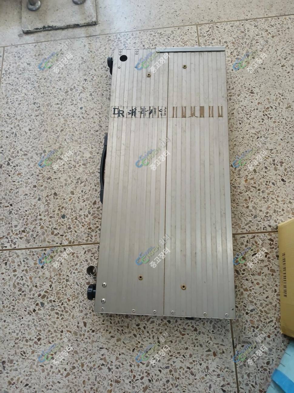 장대404650대륙좌대 보론옥수35 구수향27 프로진영24장독대골드강궁 수궁S6 민물받침대 원다다이아마스타 중층붕어 자수정경조 수파리미티드받침대 (중고장터 - 팝니다)