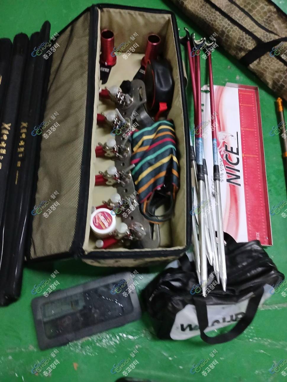 낚시풀세트수파골드동일받침틀파라솔각도기의자 (중고장터 - 팝니다)