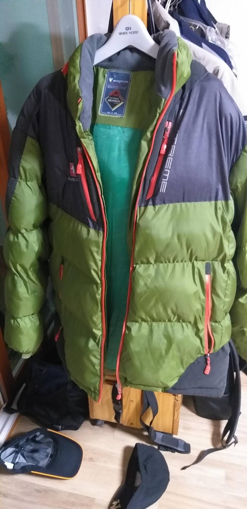 블랙야크 상표에 가품 겨울카파 (중고장터 - 교환무료)