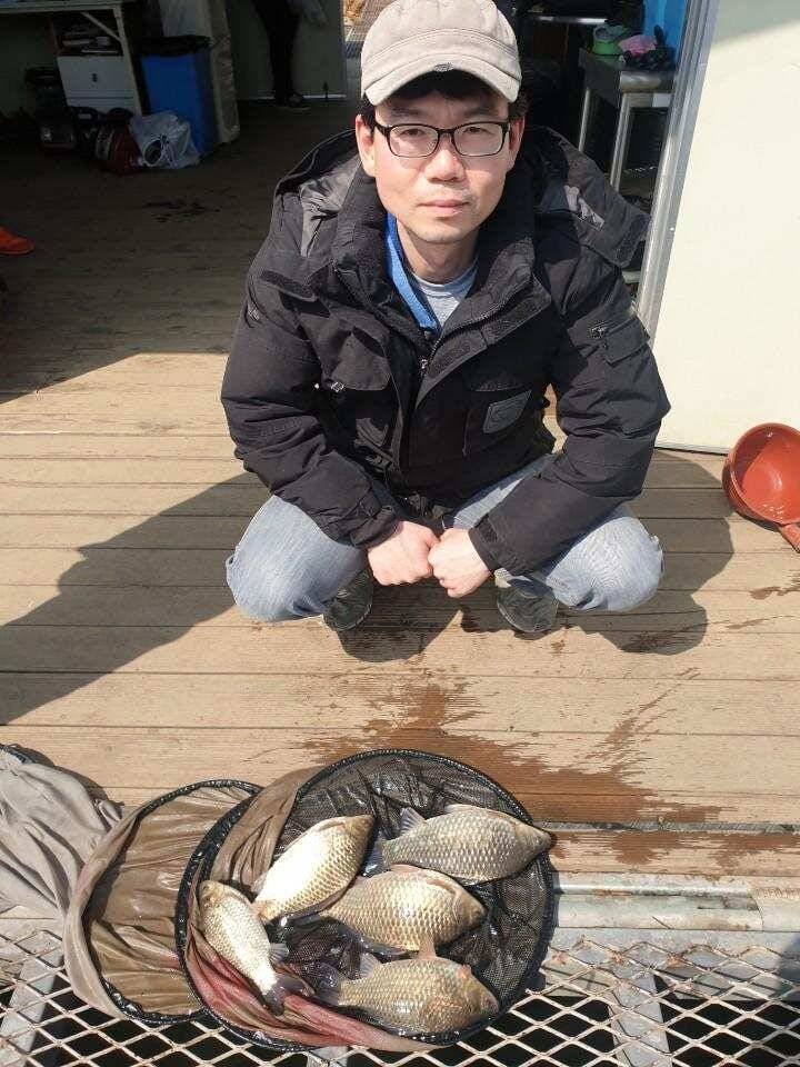 고삼지 아쉬운 사짜 양촌좌대 포인트 (유료터정보 - 유료터점주조황)