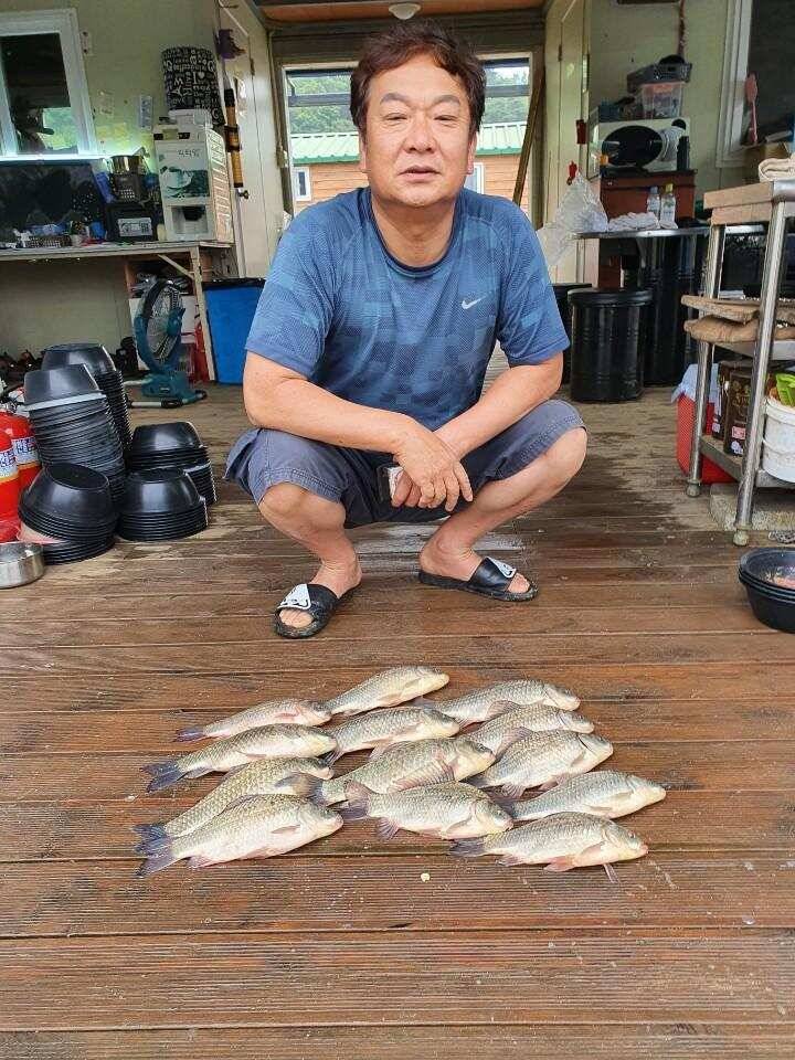 고삼지 때고기 조황입니다 (유료터정보 - 유료터점주조황)