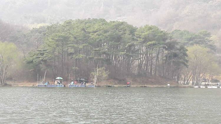 아산 산들낚시터의 4월9일에 올리는 모습입니다 (유료터정보 - 유료터점주조황)
