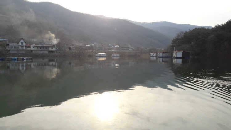 아산 산들낚시터의 주중 모습 올립니다 (유료터정보 - 유료터점주조황)