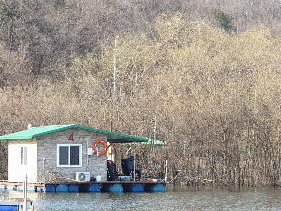 고삼지 산란임박 양촌좌대 포인트 (유료터정보 - 유료터점주조황)