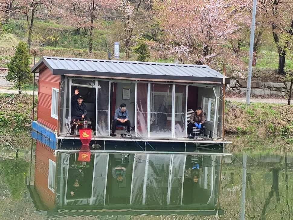 힐링 양평 수곡낚시터 주중주말 조황 및 붕어방류 안내 (유료터정보 - 유료터점주조황)