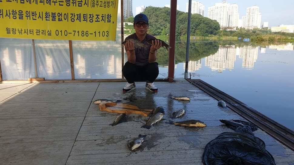 아산 명품 월랑낚시터 8월 두번째 조황이야기입니다 (유료터정보 - 유료터점주조황)