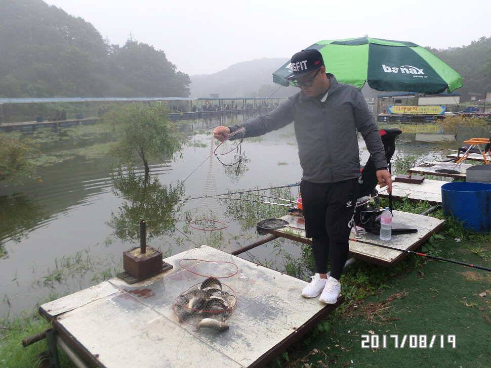 아산 신수지 8월 세째주말 화보입니다 (유료터정보 - 유료터점주조황)