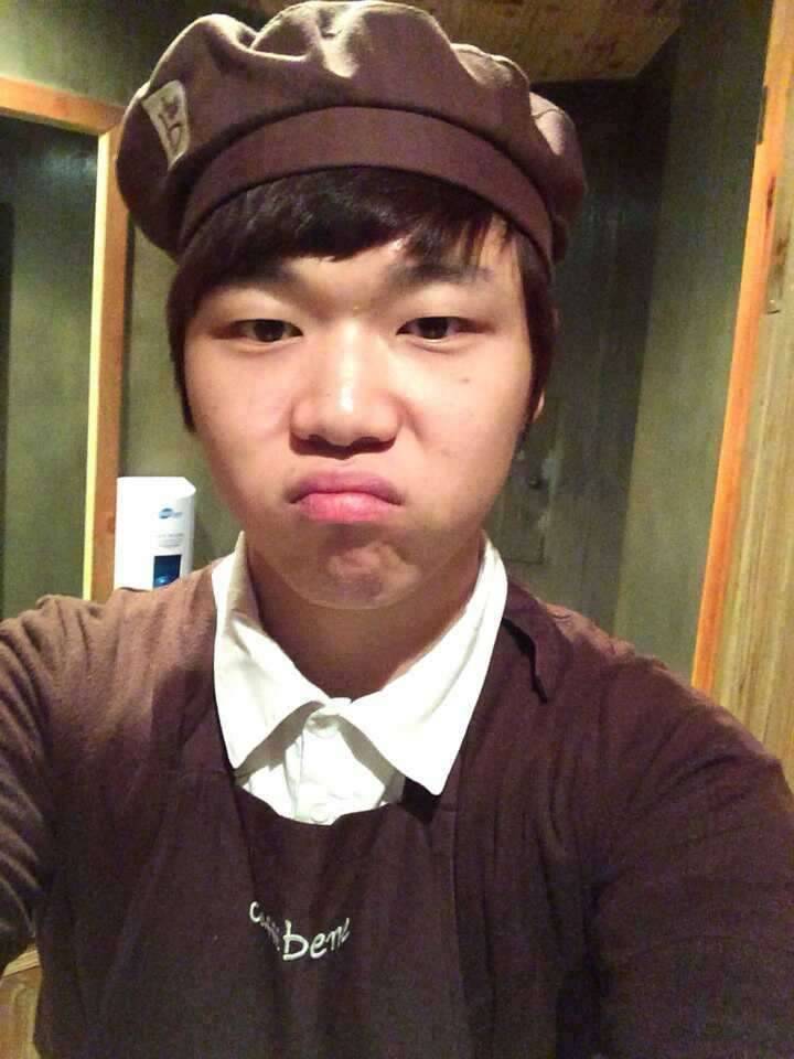 막내 알바 구했어요 ㅋㅋ (커뮤니티 - 자유게시판)