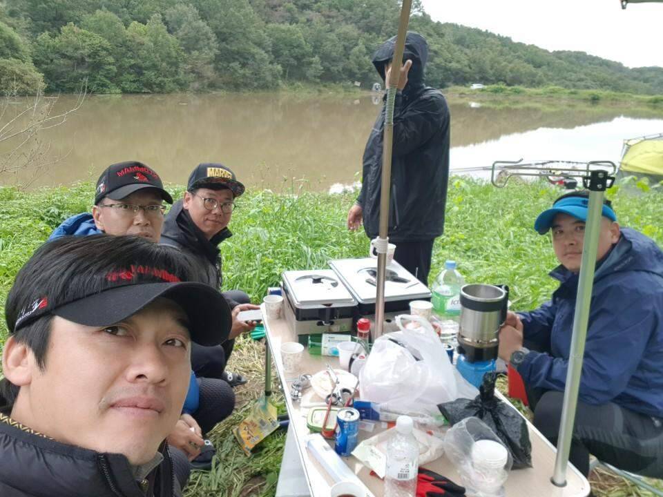 먹개비의 낚시 투어 108탄 친구들과 뻘물에서 (조황조행기 - 화보조행기)