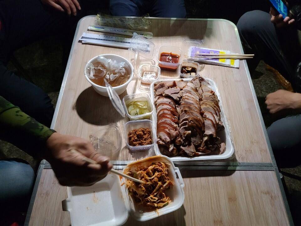 먹개비의 낚시투어 135탄 붕어와 사람에 끌리다 정출 (조황조행기 - 화보조행기)