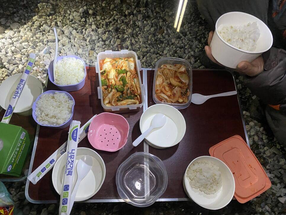 작은 소류지에서 만난 4짜붕어와 허릿급 붕어들 그리고 냉이라면 (조황조행기 - 화보조행기)
