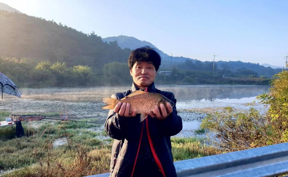 대물 붕어를 잡아라 ㅋㅋ (조황조행기 - 화보조행기)