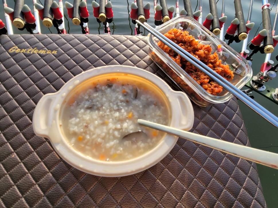 하룻밤 잘 쉬고 왔습니다 (조황조행기 - 화보조행기)