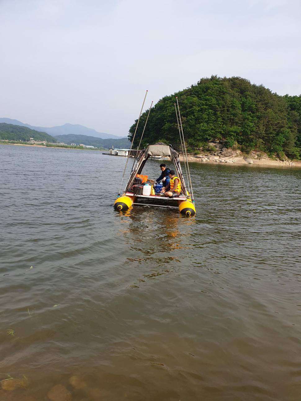 평상좌대를 이용하여 (사용기강좌 - 나의낚시장비)