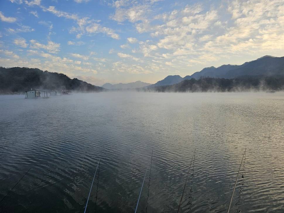 충주호 제일낚시터 (조황조행기 - 충주호조황속보)