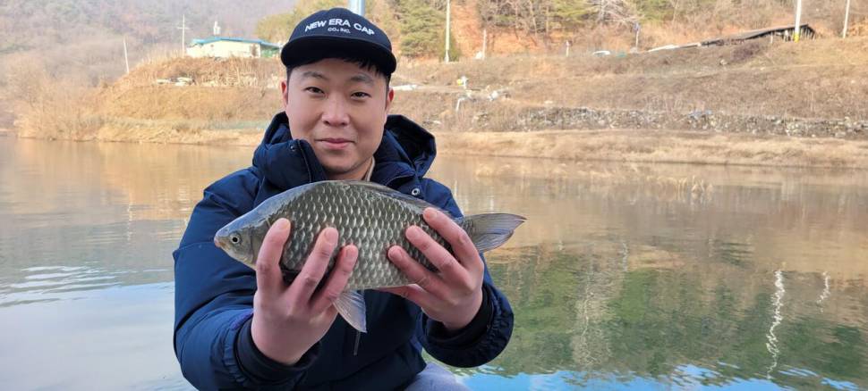 청풍 실리곡낚시터 4짜4짜 조황입니다 (조황조행기 - 충주호조황속보)