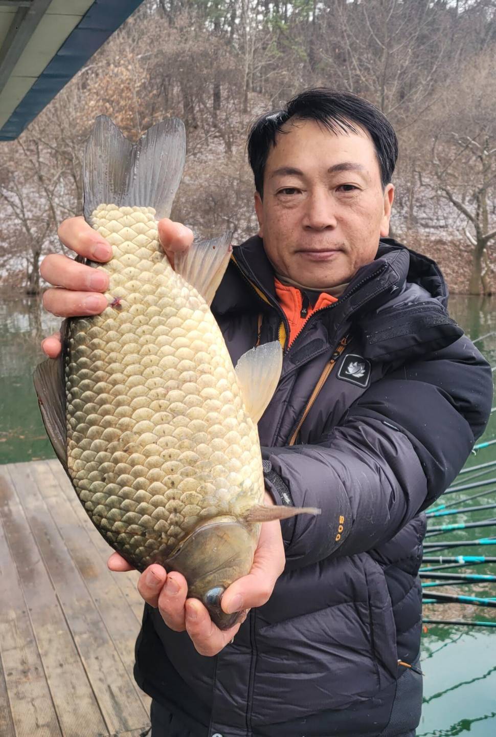 청풍신리낚시터 4짜4짜 조황입니다 (조황조행기 - 충주호조황속보)