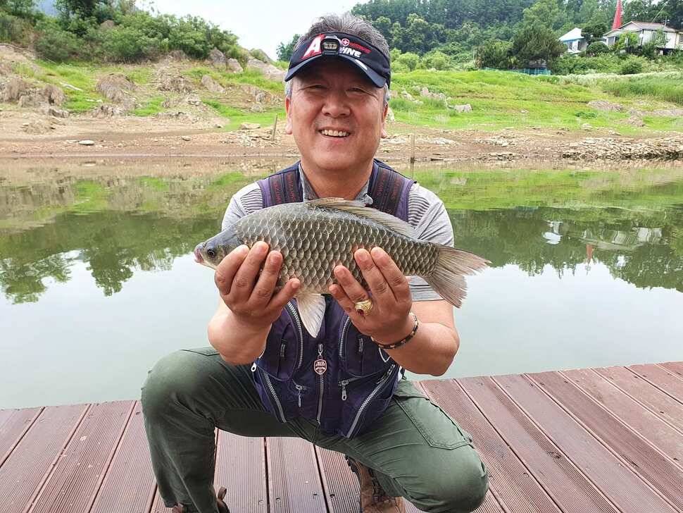 청풍신리낚시터 허리급입니다 (조황조행기 - 충주호조황속보)