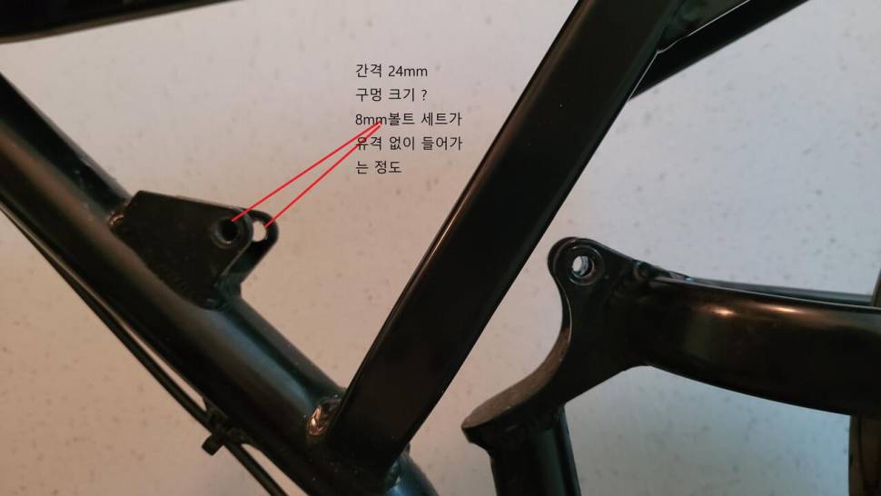 여기는 만물박사님이 많으셔서 자전거 부품 관련 질문드립니다 (월척지식 - 기타지식)