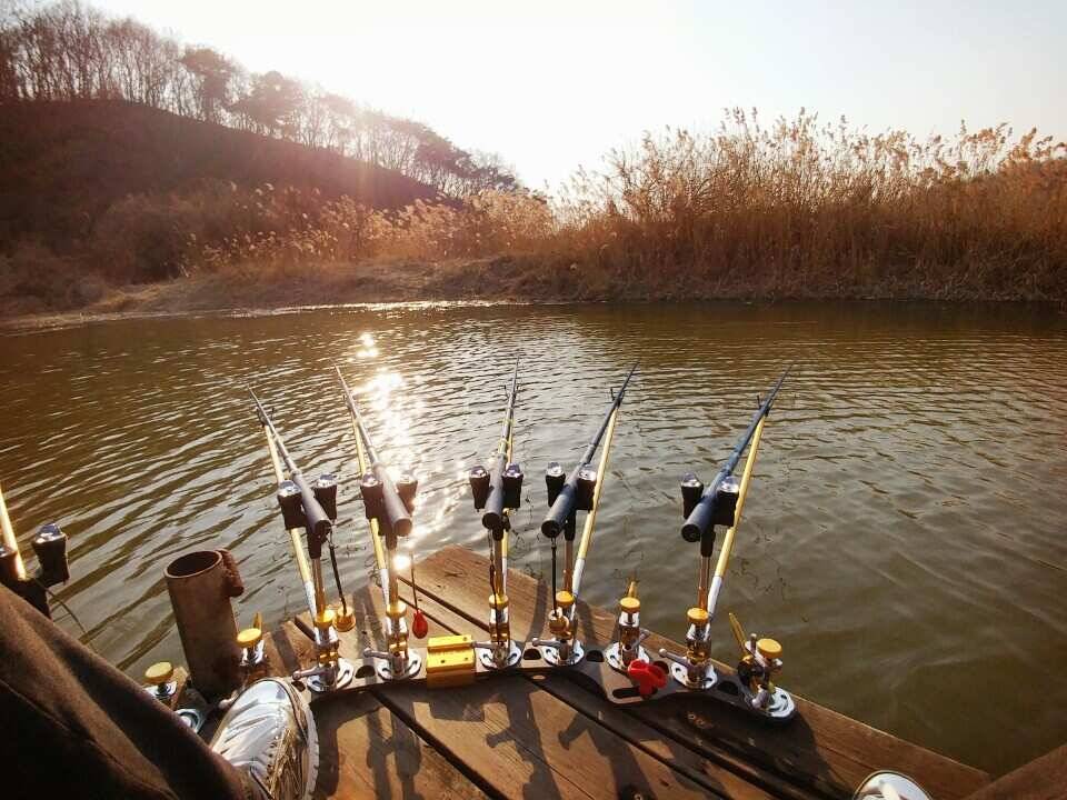빠야짜야 시즌시작 고삼지 양촌좌대를 가다 (유료터정보 - 유료터조행기)