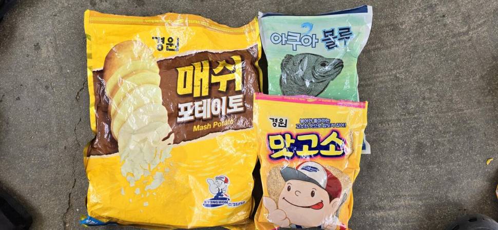 흐린 날씨 속에 고재 (유료터정보 - 유료터조행기)