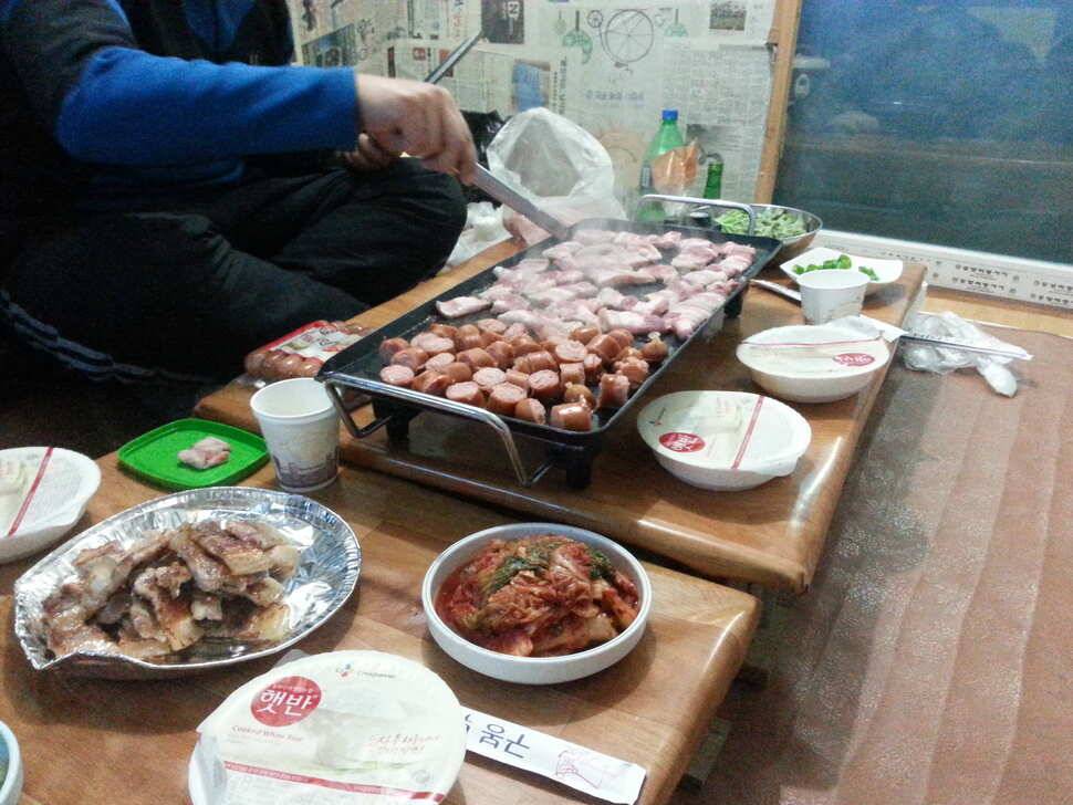 이번엔 구봉지 잉어향어탕에서 (유료터정보 - 유료터조행기)