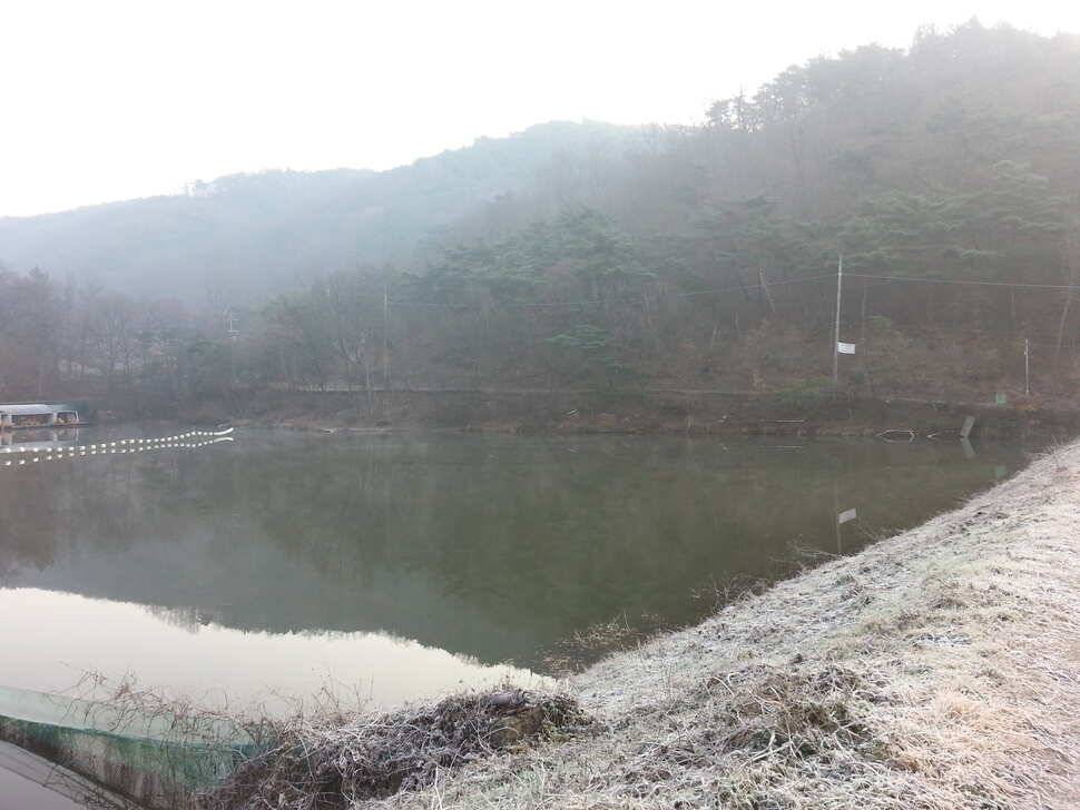 겨울철 구봉지에서 (유료터정보 - 유료터조행기)
