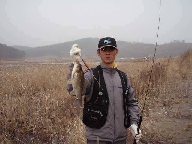 물낚시 수초낚시 시즌돌입 (조황조행기 - 특파원조황)