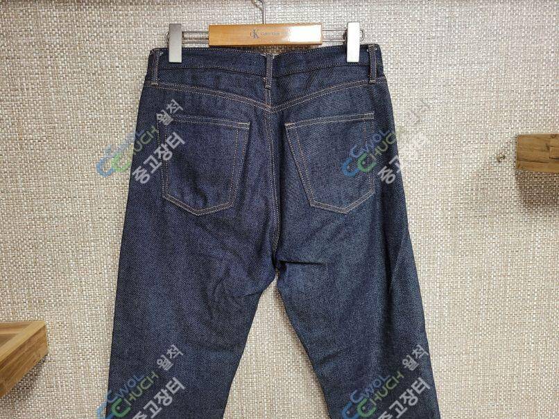 30인치 유니클로 셀비지 청바지 ZARA 집업 자켓 (중고장터 - 비낚시용품)