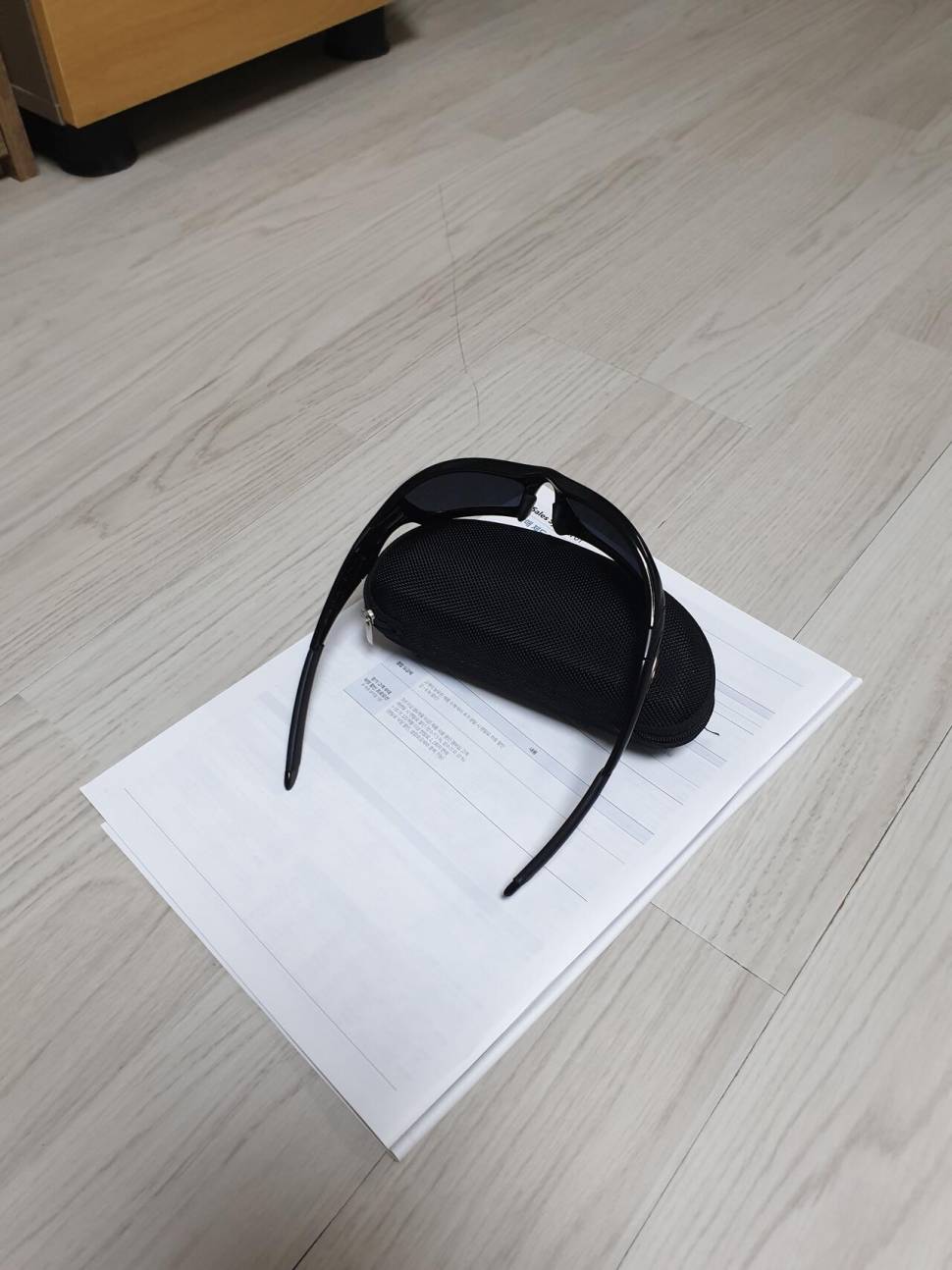 오클리고글 명품선그라스 브로바손목시계 (중고장터 - 비낚시용품)