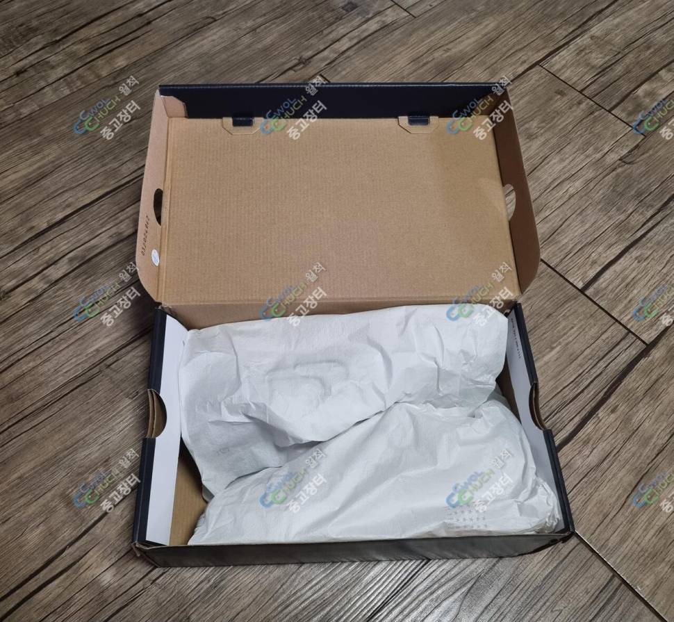 미사용새거 나이키 운동화 에어포스1 그린 265mm (중고장터 - 비낚시용품)