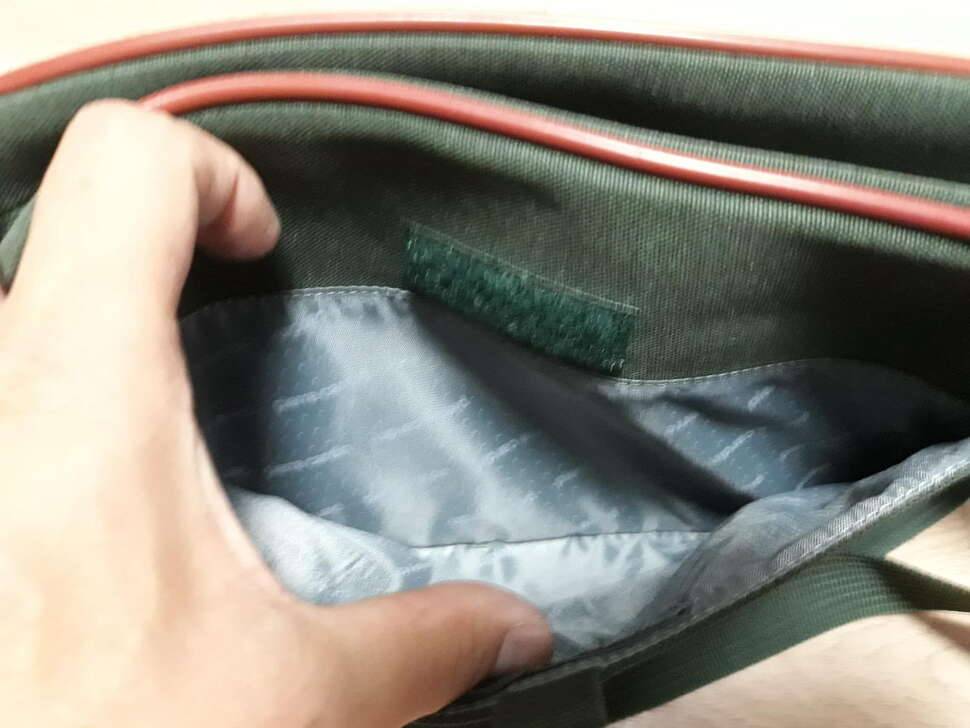 피에르 가르뎅 클러치 백 입니다 (중고장터 - 비낚시용품)
